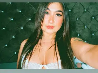 PauletteeSanderss  live sex cam