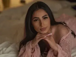 AvaLyynn  live sex cam