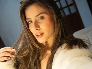 MollyRiverr  live sex cam