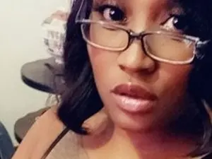 SydneyEllis  live sex cam