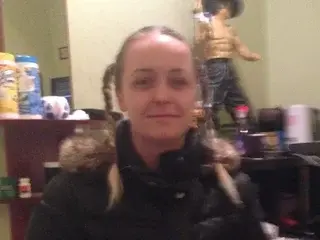 ZoeyF  live sex cam