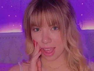 BlondieBliss  live sex cam