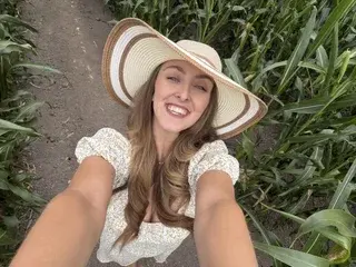 Kylie_xoxo  live sex cam