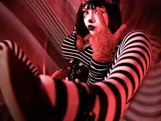 ScarlettCollins18  live sex cam