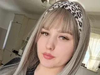ANNIKA20  live sex cam
