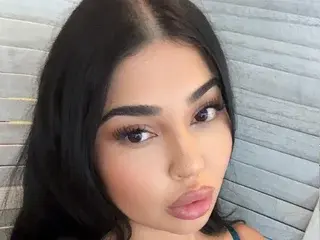 Starjezebel  live sex cam