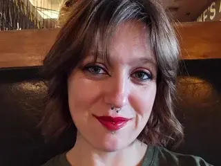 Rubyred48  live sex cam
