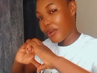 Shantellove  live sex cam