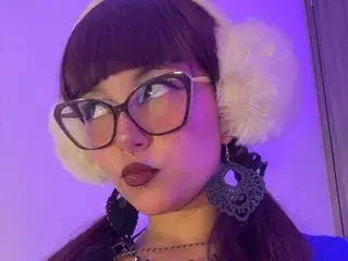 Kitsune_Kass  live sex cam