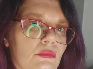 LeeanneHill  live sex cam