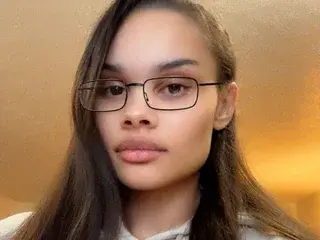 KarmelKarma69  live sex cam