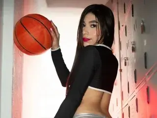 Isa_vel  live sex cam