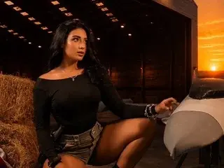 JulietaKennedys  live sex cam