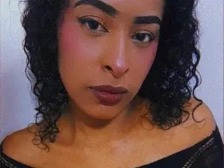 LisaHolls  live sex cam