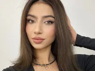 SarahTray  live sex cam