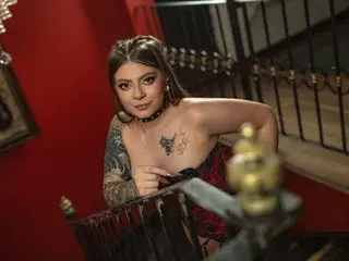 LolaQuiin  live sex cam