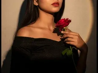 Cute_Ishani  live sex cam