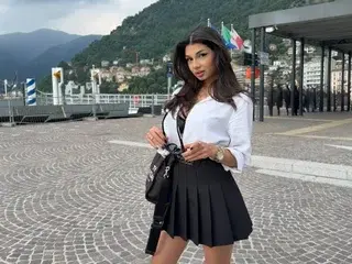 LuvCaprice  live sex cam