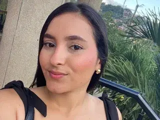 Melani_Jonnes  live sex cam