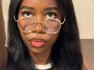 SeleneLune  live sex cam