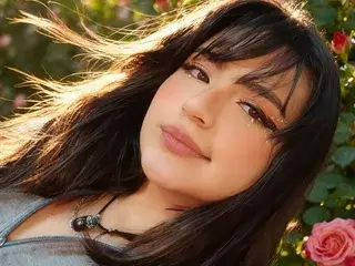 LailaSumeru  live sex cam