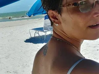 SwimStar  live sex cam