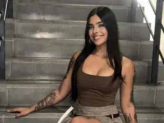 Alicia_Evans  live sex cam