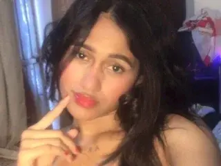 Danielahot22  live sex cam