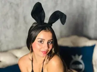 KathyLove_GB  live sex cam