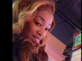 AshantiOrah  live sex cam