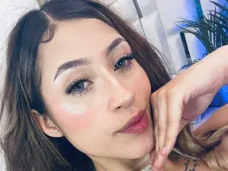 Im_cloe  live sex cam