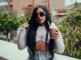 MARTHINA_GARCEZ  live sex cam