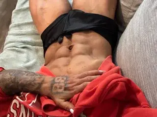 SofiaBorton  live sex cam