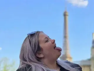 BraBuster  live sex cam