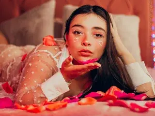 Hanna_22  live sex cam