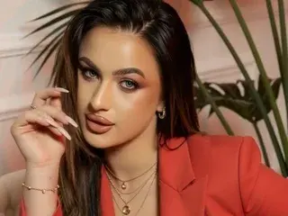 LucyLexton  live sex cam