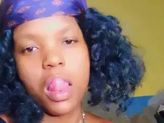 Adhis  live sex cam