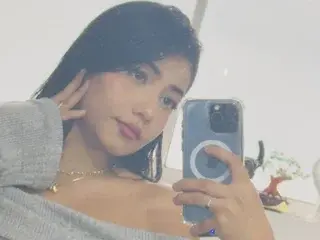 PaulettePetty  live sex cam