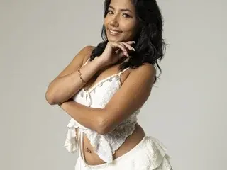 PaulettePetty  live sex cam