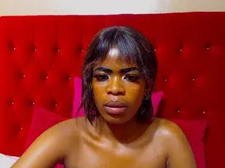 NaughtyBulkylee  live sex cam