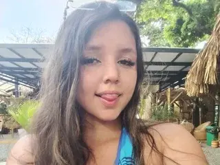CharlotteWhitmore  live sex cam