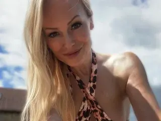 KaprisKimber  live sex cam