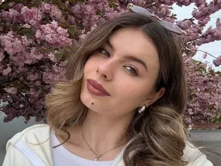RubyCeline  live sex cam