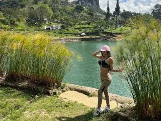 Lolaperrys  live sex cam