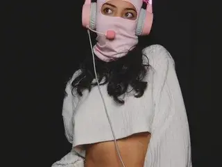 MIA_22  live sex cam