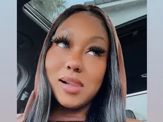 NoelleJordan  live sex cam