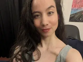 Littleeveapples  live sex cam