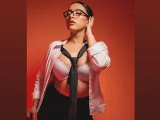 KimberlyClarrs  live sex cam
