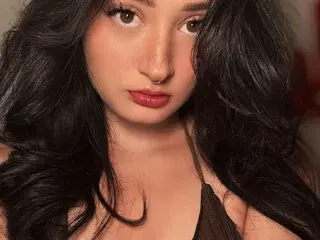MaddyMartinez  live sex cam