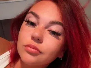LacieLuxx  live sex cam